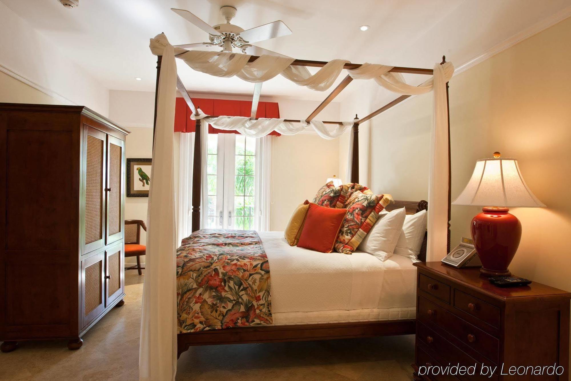 The Regent Grand Hotel Grace Bay Exterior foto
