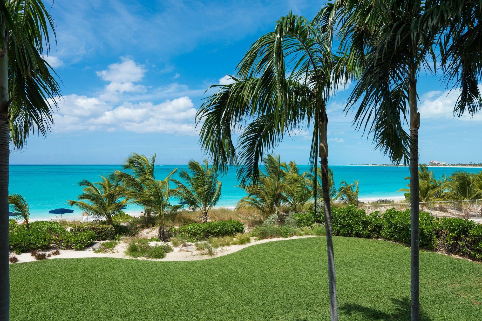 The Regent Grand Hotel Grace Bay Exterior foto